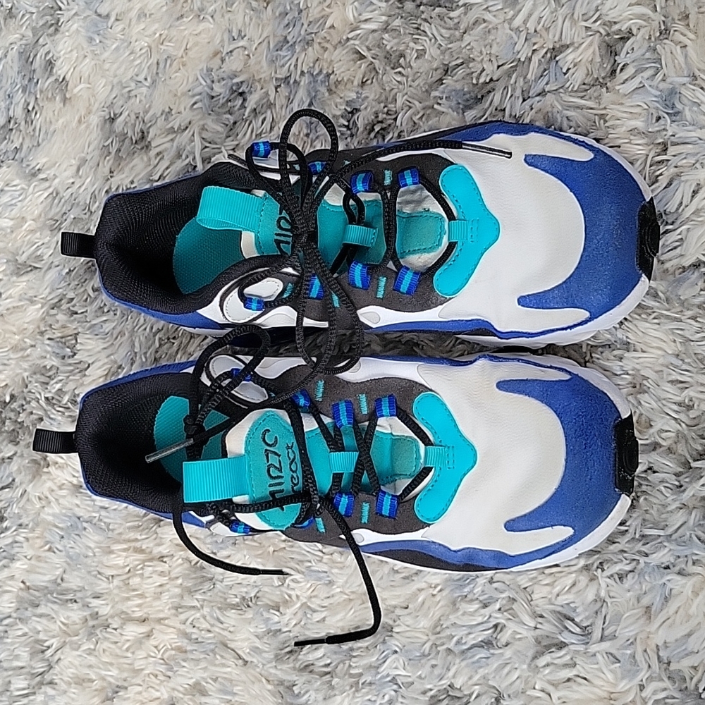 Boys nike react  air 270 sneakers size 6
